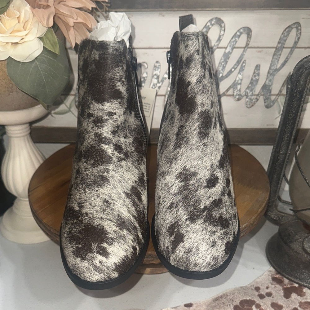 NWT Myra Bag Brown and White  cowhide leather Ankle Boots